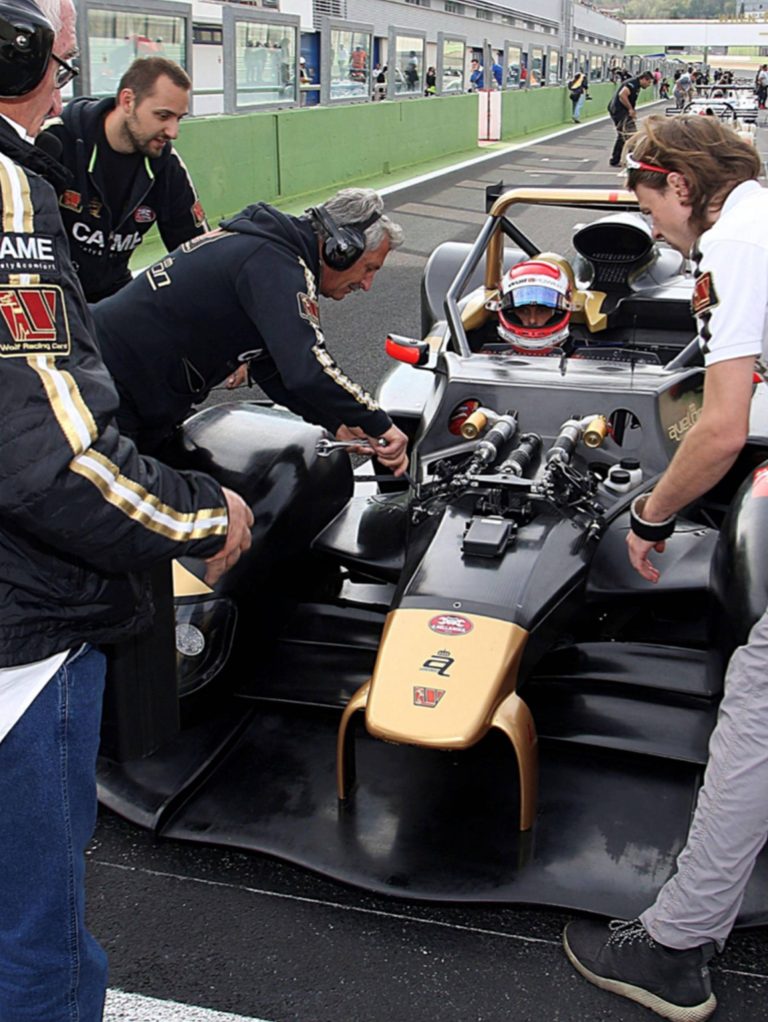 COMPETITION CARS - Wolf Racing Cars